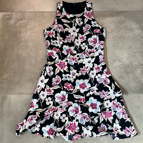 Like new, Banana Republic Dress - Picture 3 of 8